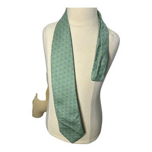 Vineyard vines men’s green star fish nautical 100% silk tie